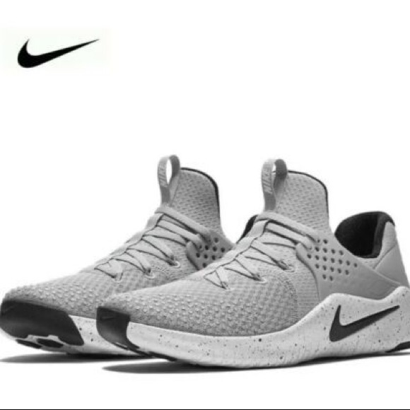 nike free trainer viii